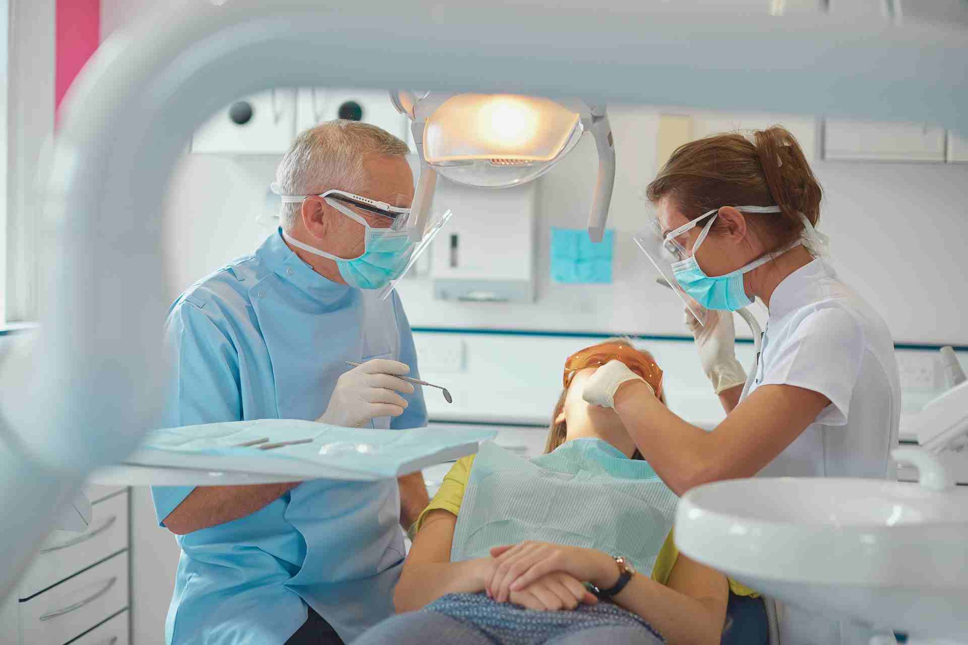 Dentist in White City, OR